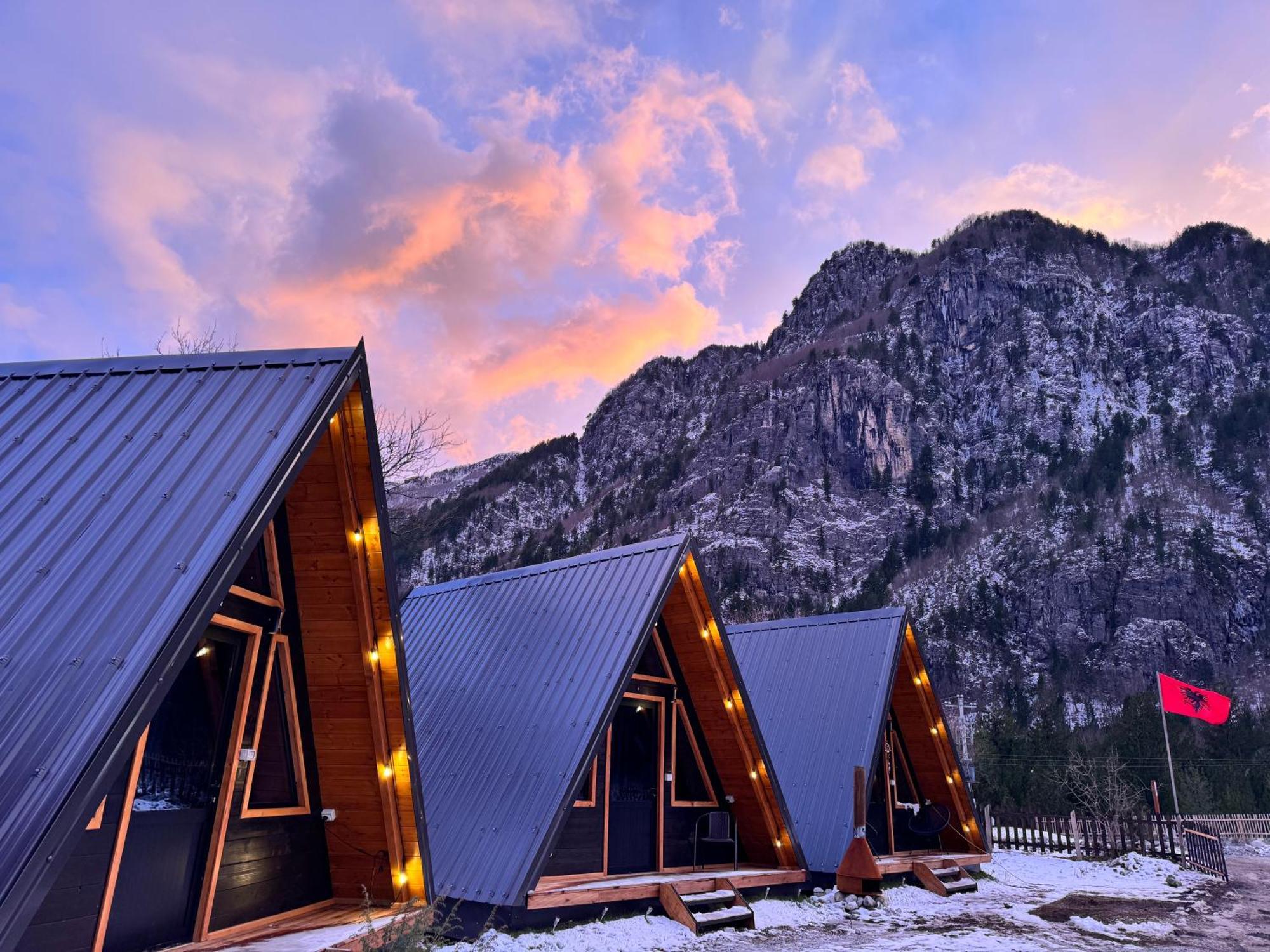 Thethi Villas Exterior foto